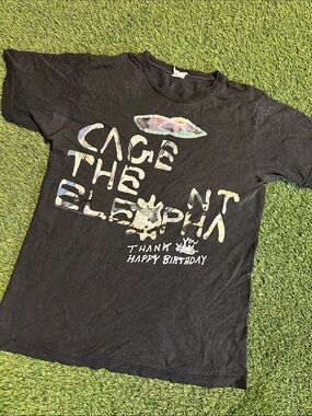 RARE Cage The Elephant 2011 Tour Band Thrashed T Shirt Black Graphic T-Shirt